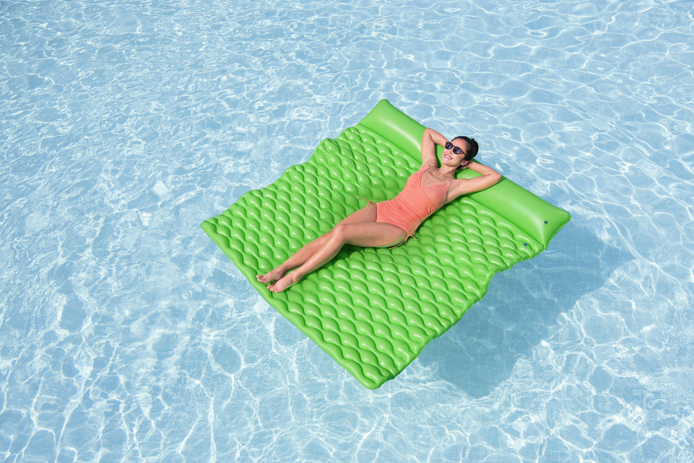 Nafukovacia matrac Bestway pre tri osoby, rozmery 213 x 170 x 21 cm, s nosnosťou 270 kg, pre celú rodinu