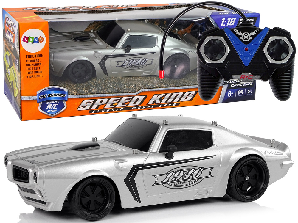 Diaľkovo ovládané šampiónske auto v mierke 1:18, strieborné