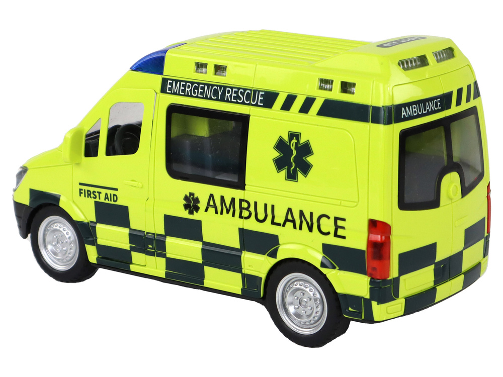 Dálkově ovládaná žlutá ambulance LEAN Toys, 37 cm, pro děti od 6 let — V provozu