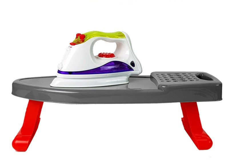 Bateriová žehlička s prknem a věšáky LEAN Toys — Detail