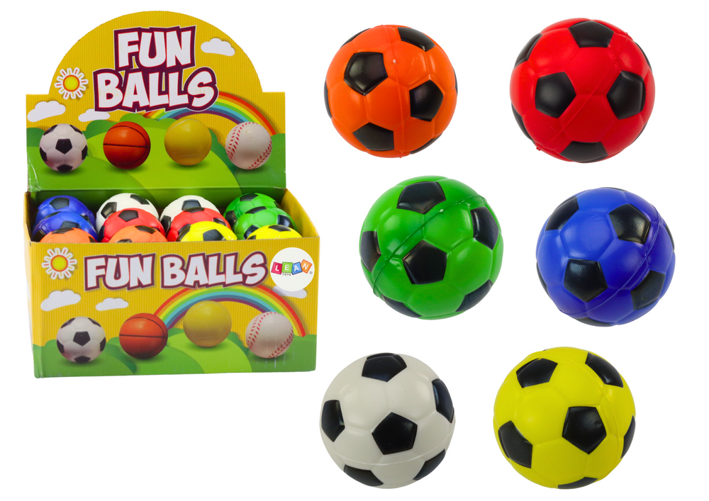 Malý mäkký penaový miček futbal 5,5 cm LEAN Toys - bezpečná hračka pre deti