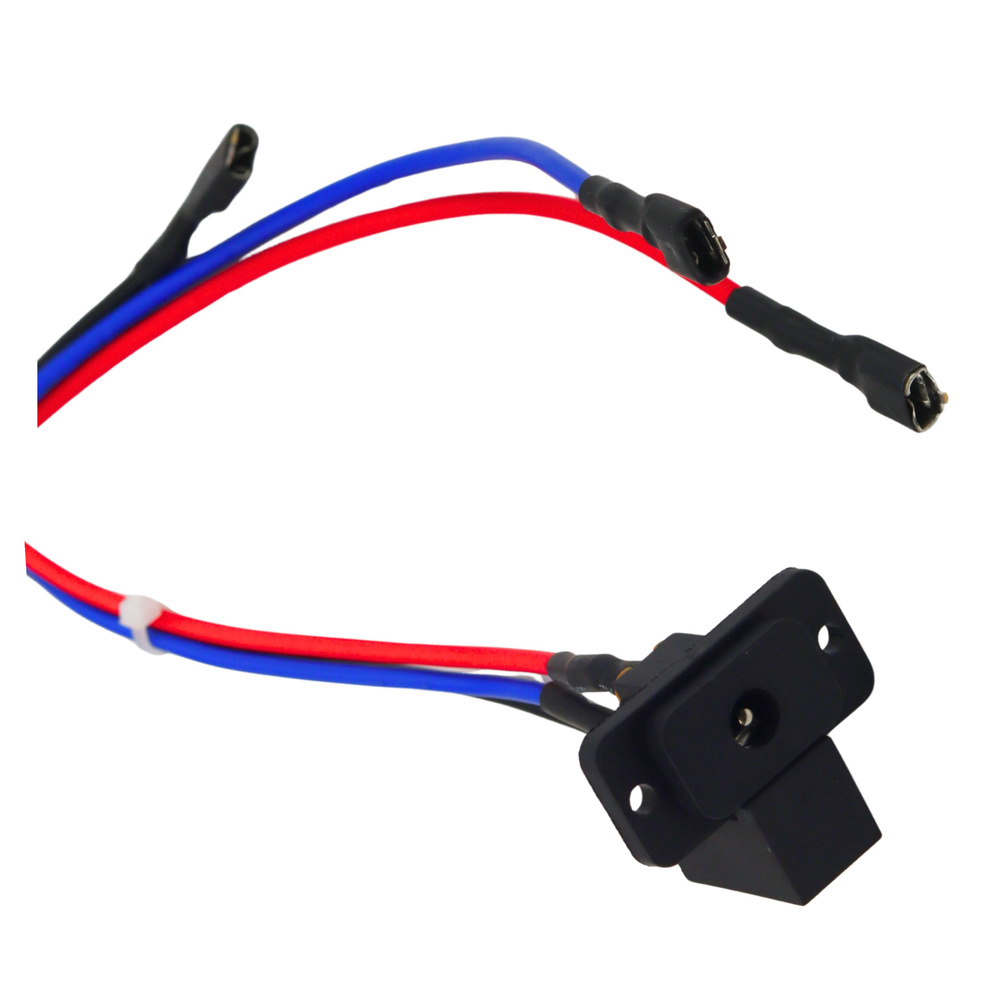 Nabíjecí zásuvka 6V pro dětská elektrická vozítka – náhradní konektor — Detail